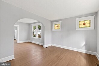 29 W Elm Ave in Baltimore, MD - Building Photo - Building Photo