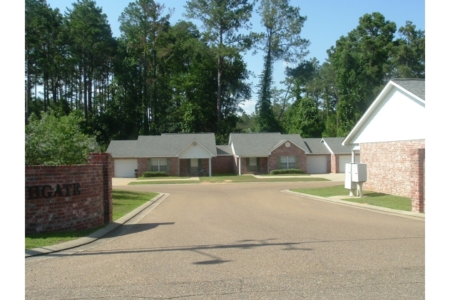 Timber Ridge in Mccomb, MS - Building Photo