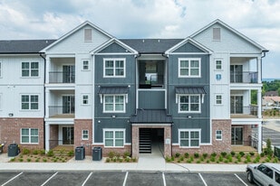 Riverstone Apartments in Hixson, TN - Building Photo
