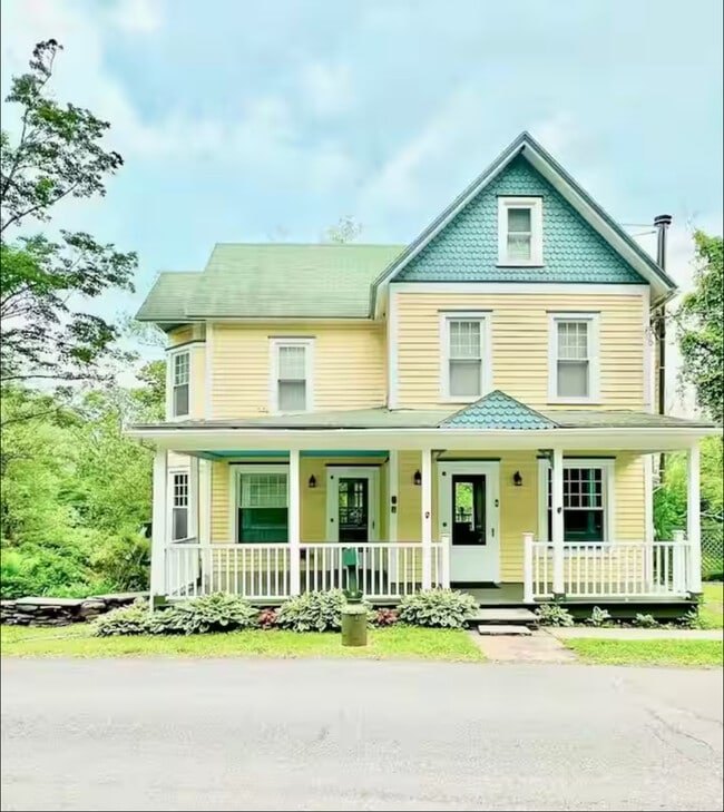 property at 98 Delaware Ave