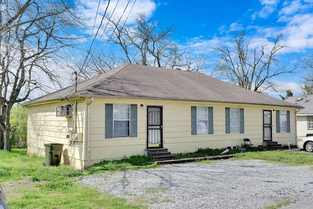 124 S Ford St in Gallatin, TN - Building Photo