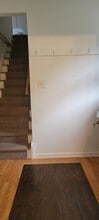 20 E Spring St, Unit Upstairs in Somerville, NJ - Foto de edificio - Building Photo