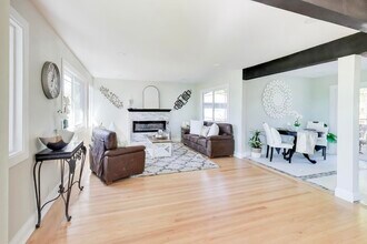 4760 Tompkins Ave in Oakland, CA - Building Photo - Building Photo