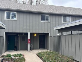 809 E Drake Rd in Fort Collins, CO - Building Photo