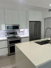 900 River Reach Dr in Fort Lauderdale, FL - Building Photo - Building Photo