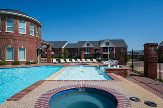 Colonial Crossing Apartments in Belton, TX - Foto de edificio - Other