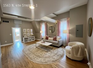 1563 N 4th St in Columbus, OH - Foto de edificio - Building Photo