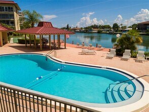 105 Island Way in Clearwater, FL - Building Photo - Building Photo