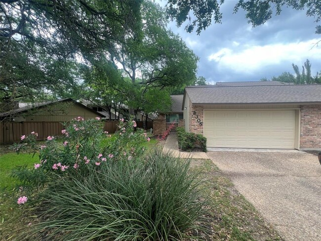 8305 Greenslope Dr in Austin, TX - Building Photo - Building Photo