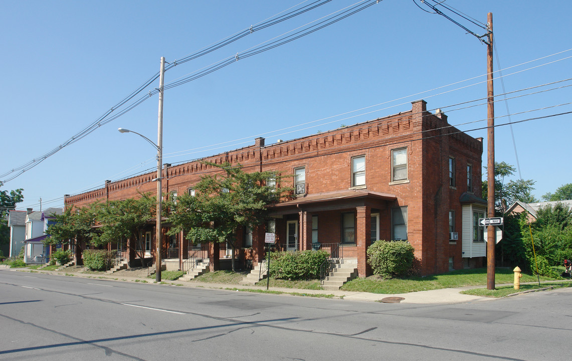 1107-1121 Summit St in Columbus, OH - Building Photo