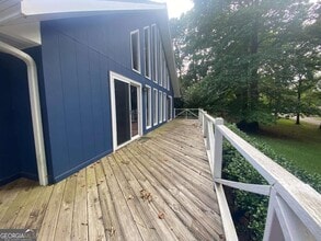 522 Capri Dr in Hartwell, GA - Building Photo - Building Photo