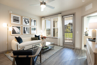 Fox Bridge on Union in Colorado Springs, CO - Building Photo - Interior Photo