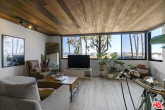 6209 Pacific Ave in Los Angeles, CA - Building Photo - Building Photo