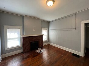 124 Tate St, Unit A in Greensboro, NC - Building Photo - Building Photo