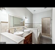 15 N Patterson Park Ave in Baltimore, MD - Building Photo