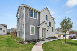 YardHomes®  Parkside Apartments