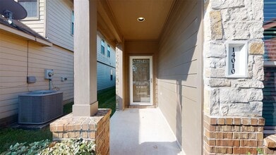 14010 Cypress Meadows Dr in Houston, TX - Building Photo - Building Photo