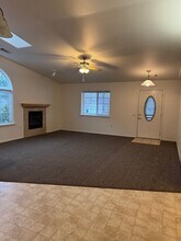 2004-2006 Duke Ct in Grants Pass, OR - Building Photo - Building Photo