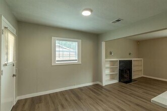 6633 Racine Dr in Dallas, TX - Building Photo - Building Photo
