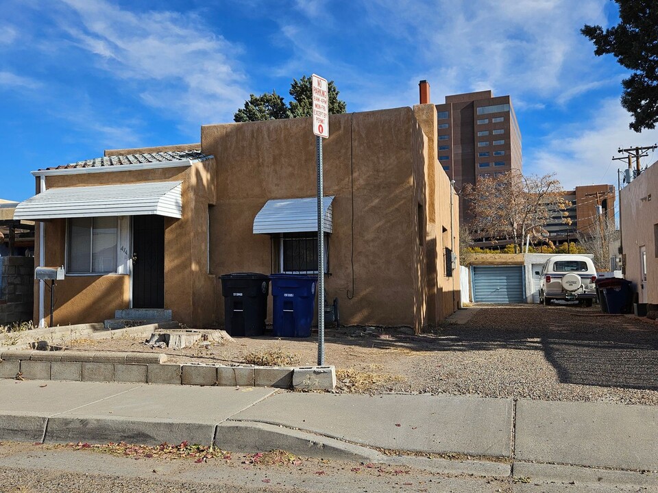 414 8th St NW in Albuquerque, NM - Building Photo