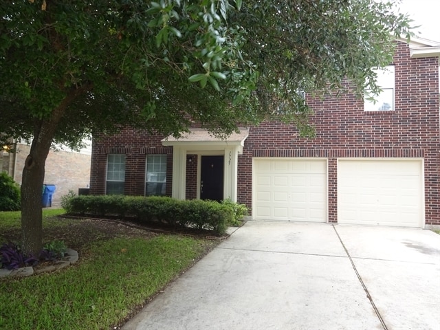 property at 1725 Jerusalem Dr