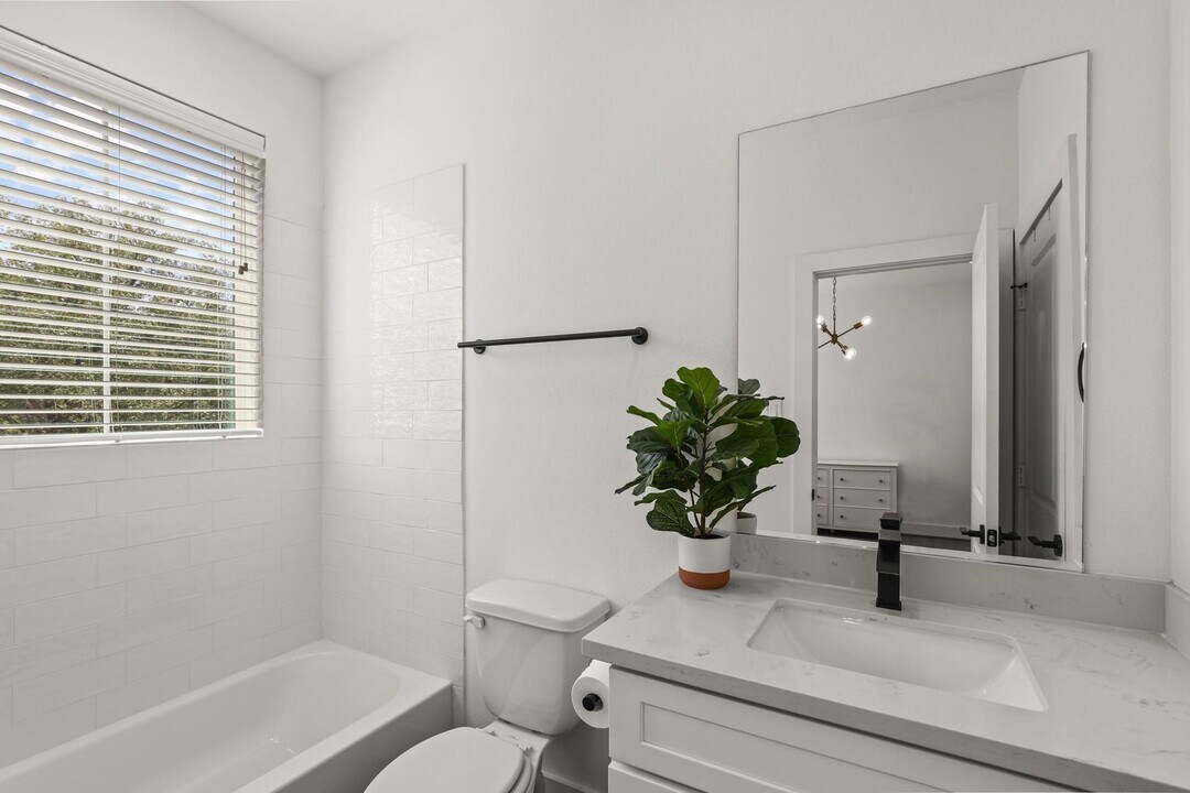 4528 Curtin Park Ct in Houston, TX - Foto de edificio