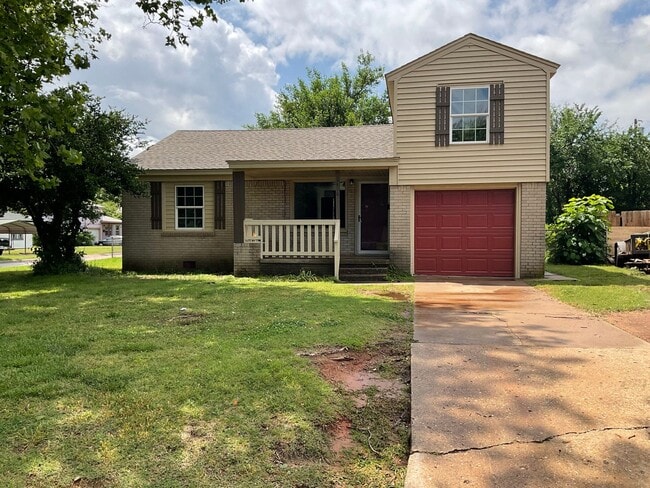 property at 3416 SE 19th St