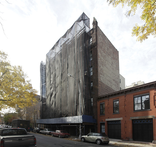 248 Hall St in Brooklyn, NY - Building Photo - Building Photo