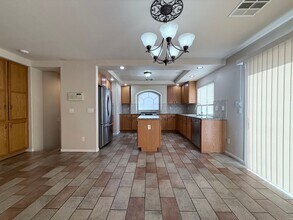 10731 Shasta Glow Ct in Henderson, NV - Building Photo - Building Photo