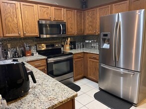 12718 Country Brook Ln in Tampa, FL - Foto de edificio - Building Photo