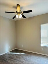 11 Playa Dr in Weslaco, TX - Foto de edificio - Building Photo