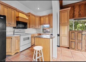 4850 SW 63rd Terrace in Davie, FL - Building Photo - Building Photo