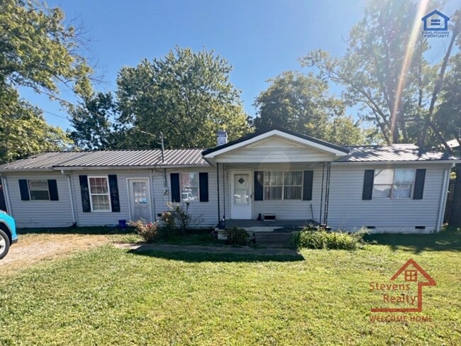 property at 325 N Franklin Ave