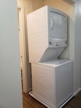 1261 Victor St, Unit 09 in El Cajon, CA - Foto de edificio - Building Photo