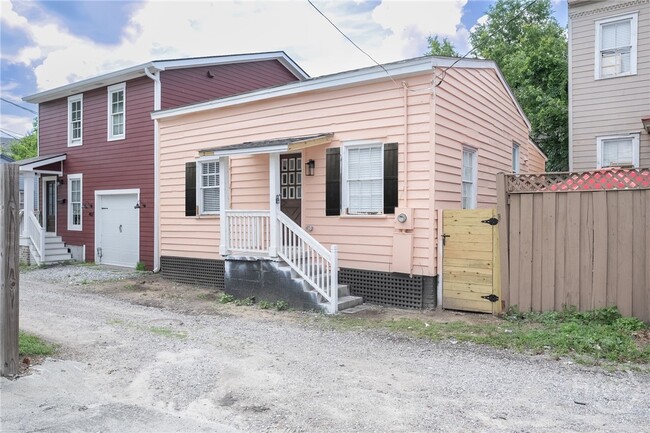 property at 405 E Anderson Ln