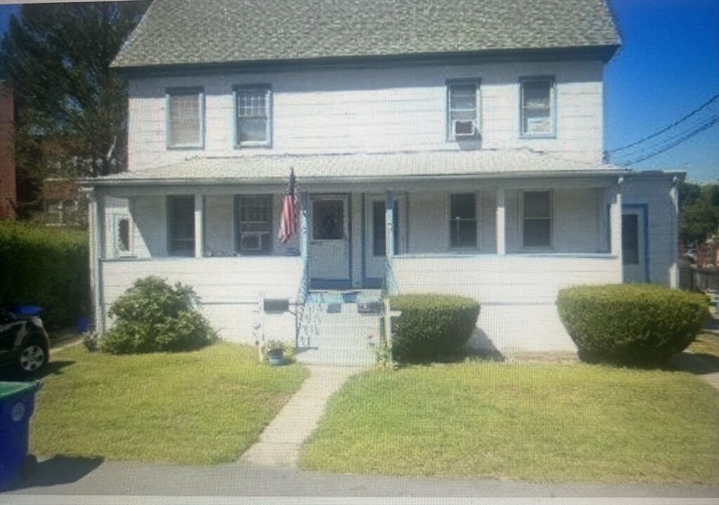 46-48-48 Exchange St in Rockland, MA - Building Photo