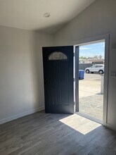 1320 W 4th St in San Pedro, CA - Building Photo - Building Photo