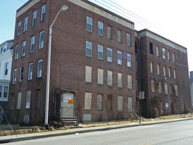 1901 E 31st St Apartments