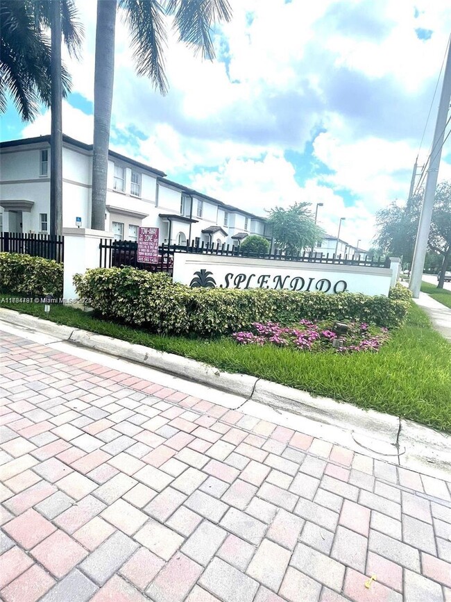 8159 W 36th Ave in Hialeah, FL - Building Photo - Building Photo