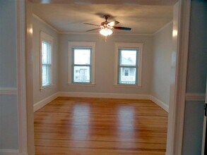 35 Frederick Ave, Unit 2 in Medford, MA - Building Photo - Building Photo