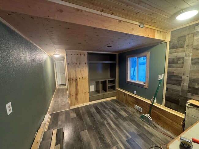 property at 2293 S Ronnie Ct