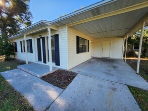 5501 Mayfair Dr in Pensacola, FL - Building Photo - Building Photo