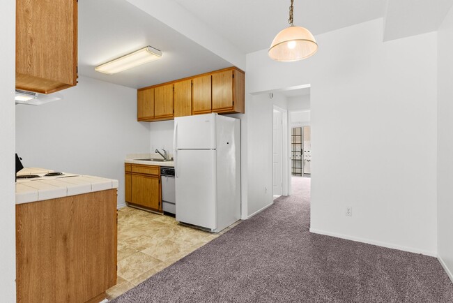 property at 3485 Linden Ave
