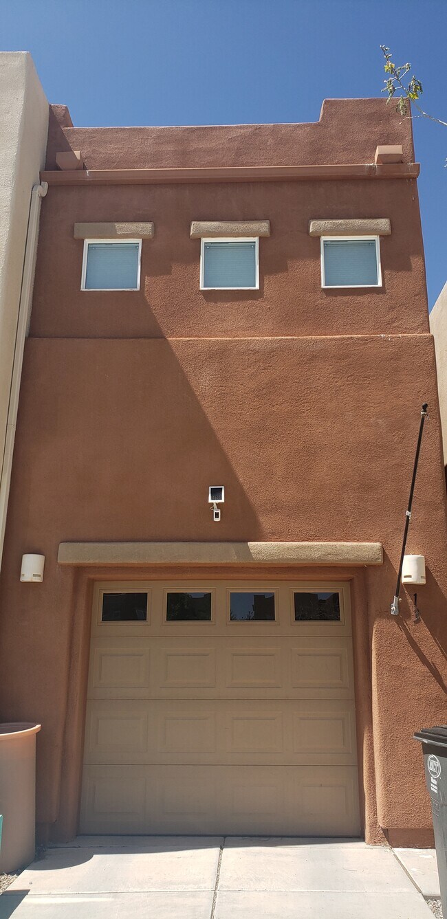 13 Canyon Cliff Dr Rentals in Santa Fe, NM