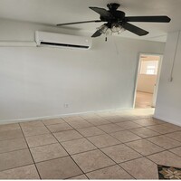 3190 NW 135th St, Unit # 3 in Opa Locka, FL - Foto de edificio - Building Photo