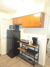 21711 S Lake Shore in Euclid, OH - Building Photo - Building Photo