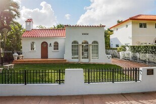 1916 Ferdinand St in Coral Gables, FL - Building Photo