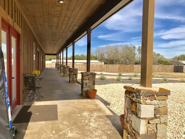 Four-Plex in Kyle, TX - Building Photo - Building Photo