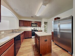 2710 Bammelwood Dr in Houston, TX - Building Photo - Building Photo