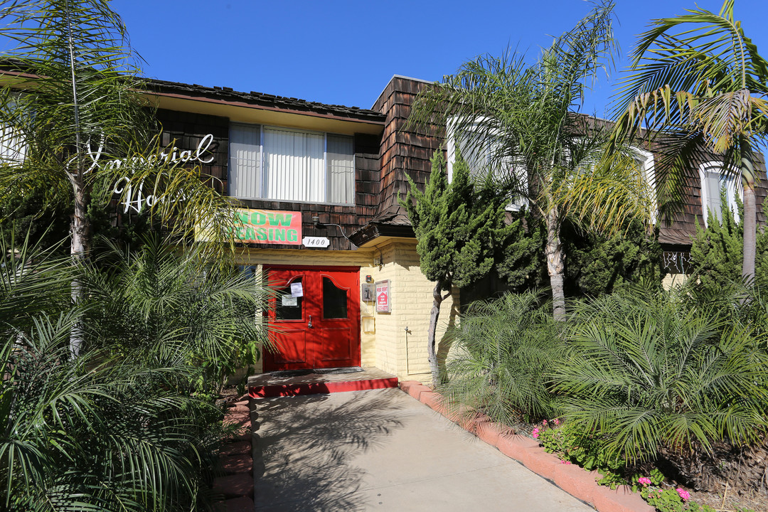 Imperial House Apartments in Imperial Beach, CA - Foto de edificio